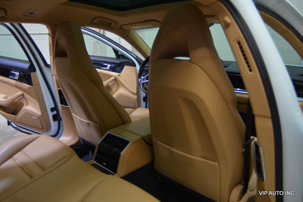 Used 2018 Porsche Panamera 4 AWD/4WD image 19