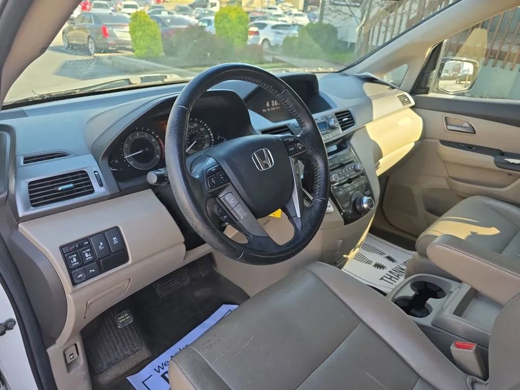 Used 2013 Honda Odyssey Touring image 12