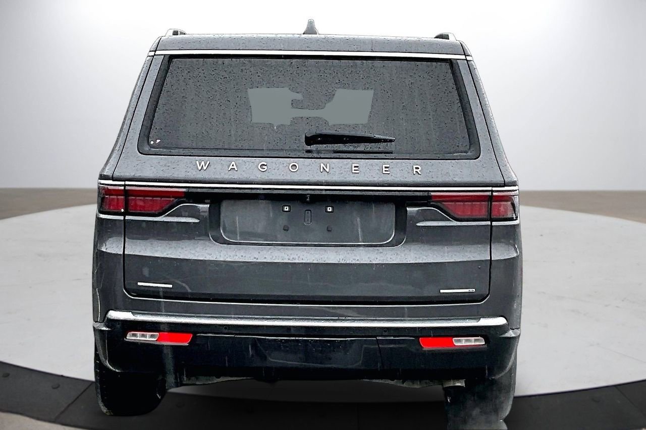 Used 2022 Jeep Wagoneer Series III AWD/4WD image 8