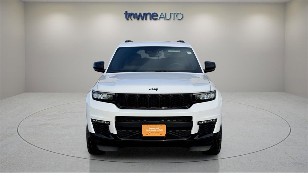 Used 2024 Jeep Grand Cherokee L Limited w/ Black Appearance Package image 8