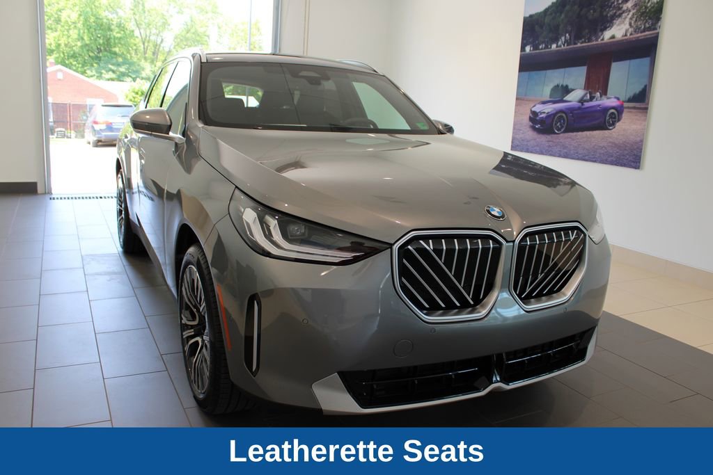 Used 2025 BMW X3 xDrive30i w/ Convenience Package image 2