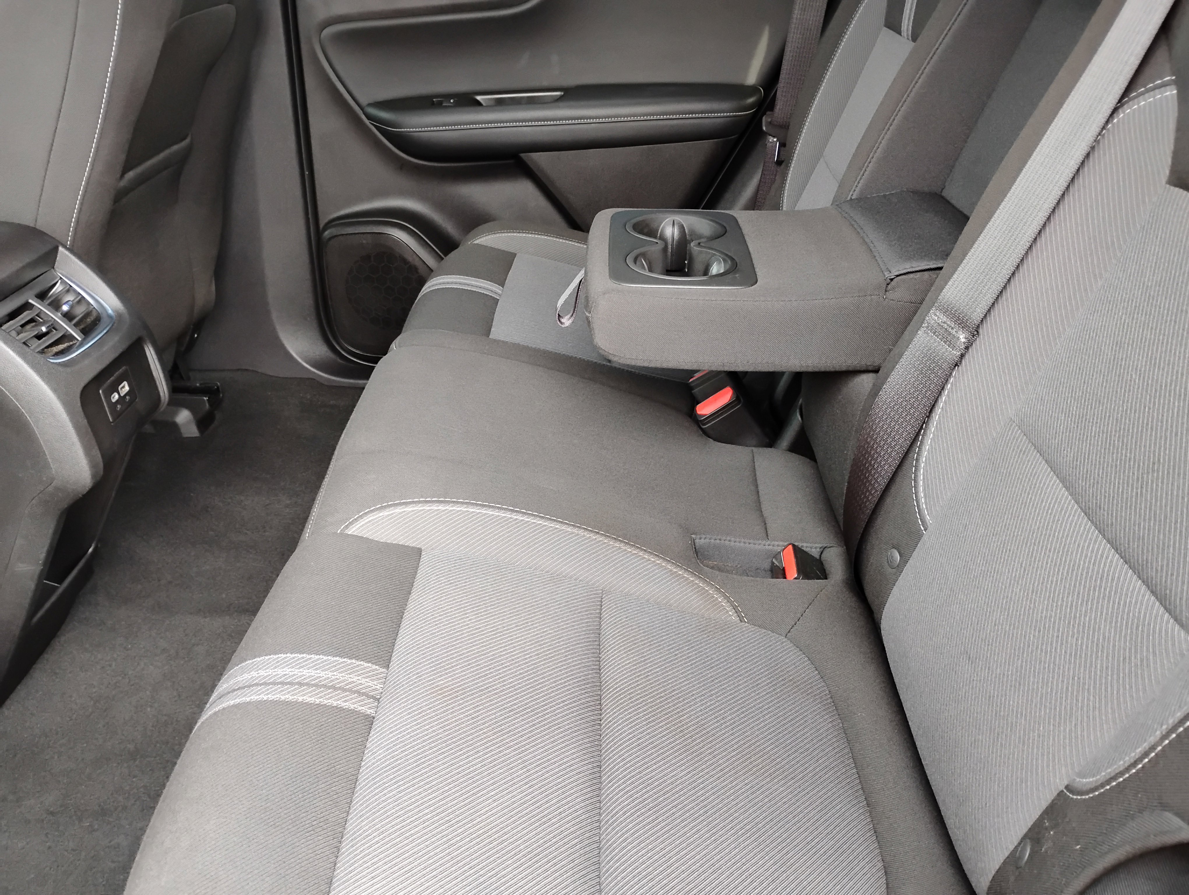 Used 2024 Chevrolet Blazer LT image 18