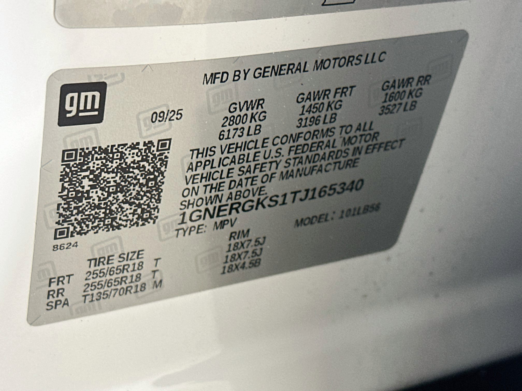 Used 2026 Chevrolet Traverse LT FWD image 12