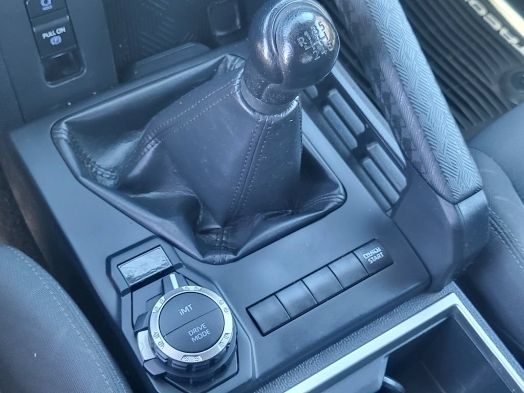 Used 2024 Toyota Tacoma SR AWD/4WD image 25