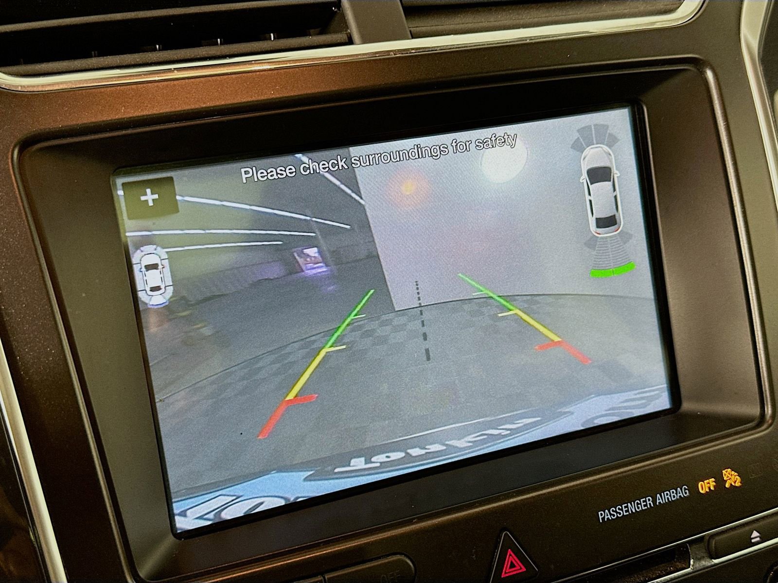 Used 2017 Ford Explorer Platinum image 14