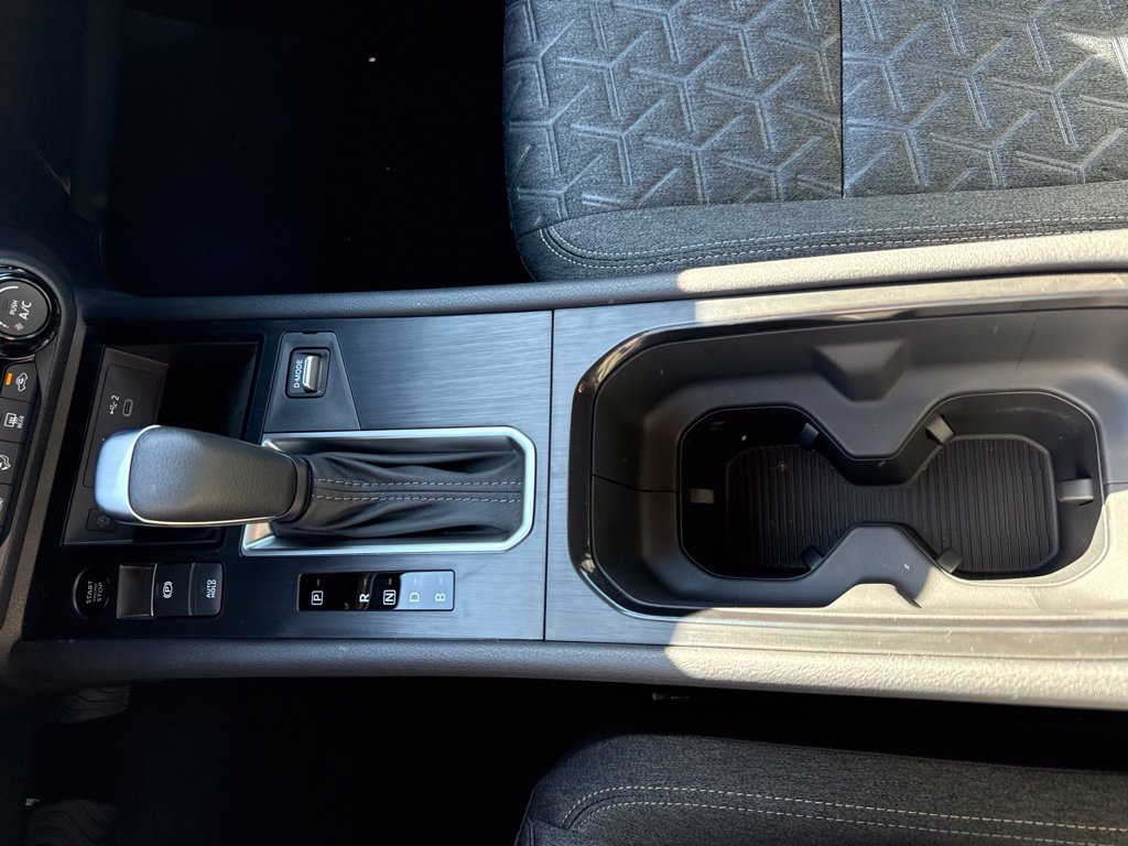 New 2027 Nissan Kicks SV AWD/4WD image 9