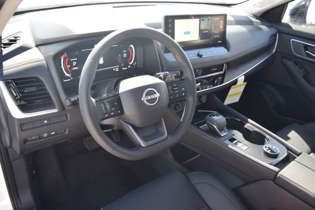 New 2026 Nissan Rogue Platinum image 10