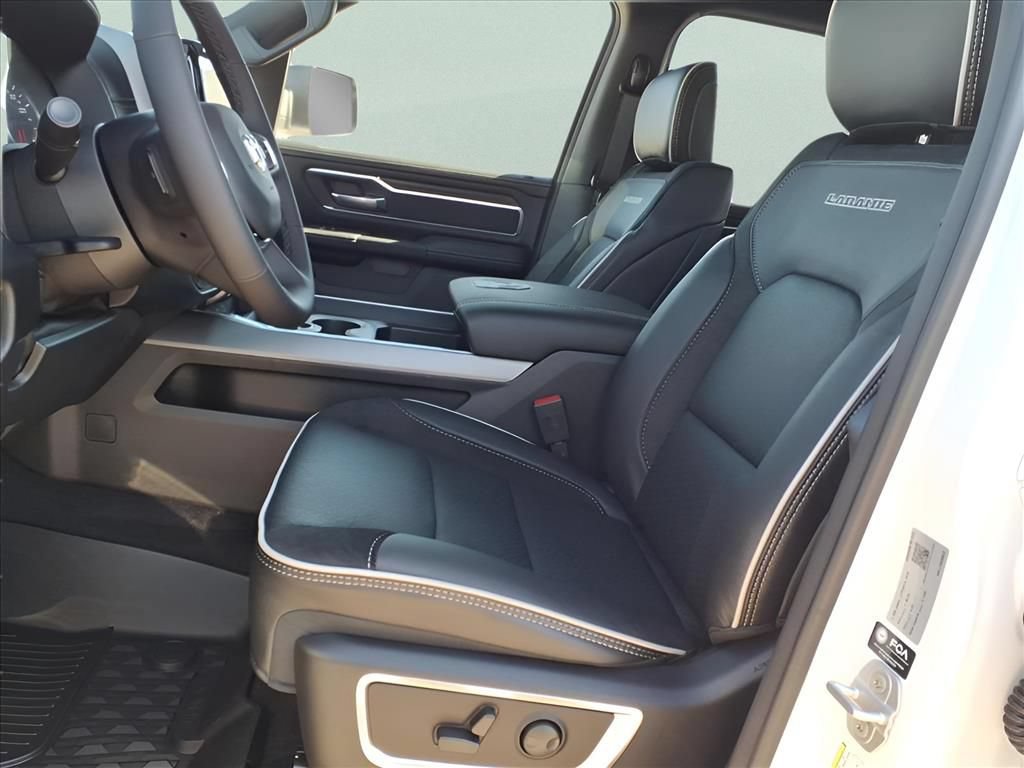 New 2026 RAM 1500 Laramie w/ Sport Appearance Package AWD/4WD image 10