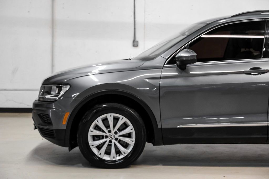 Used 2018 Volkswagen Tiguan SE image 16