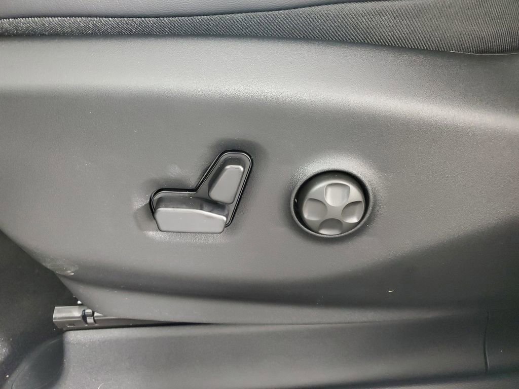 New 2026 Chrysler Pacifica Select image 29