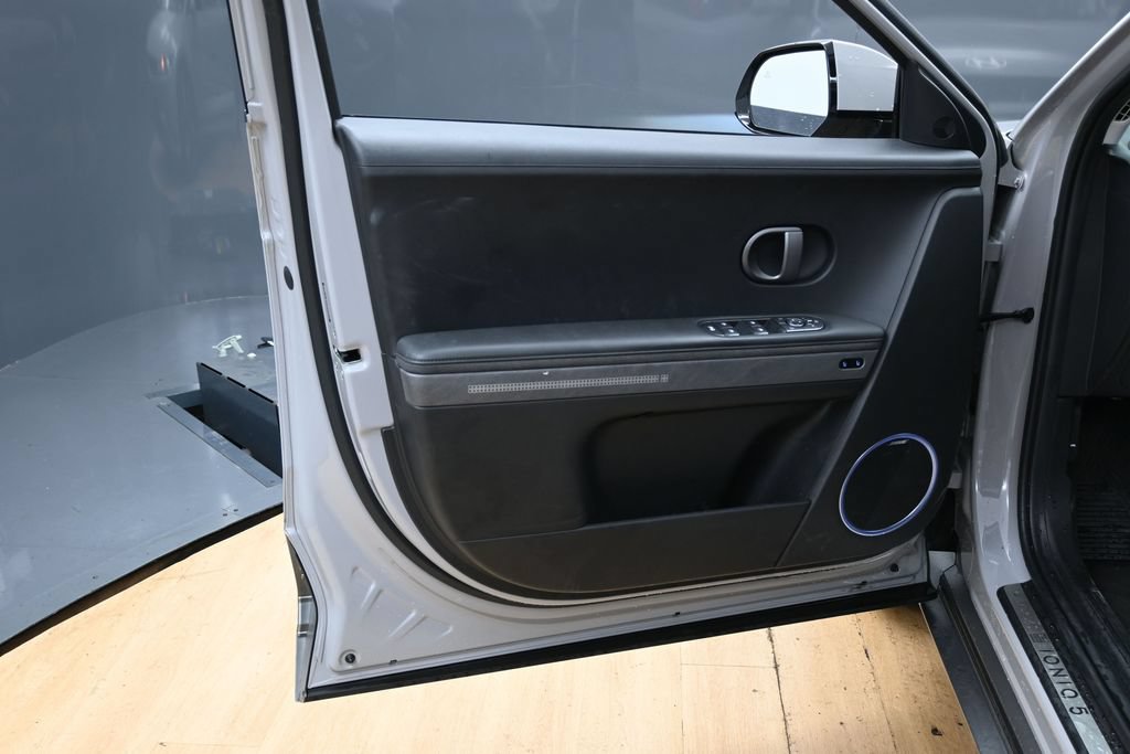 Used 2025 Hyundai Ioniq 5 Limited RWD image 38