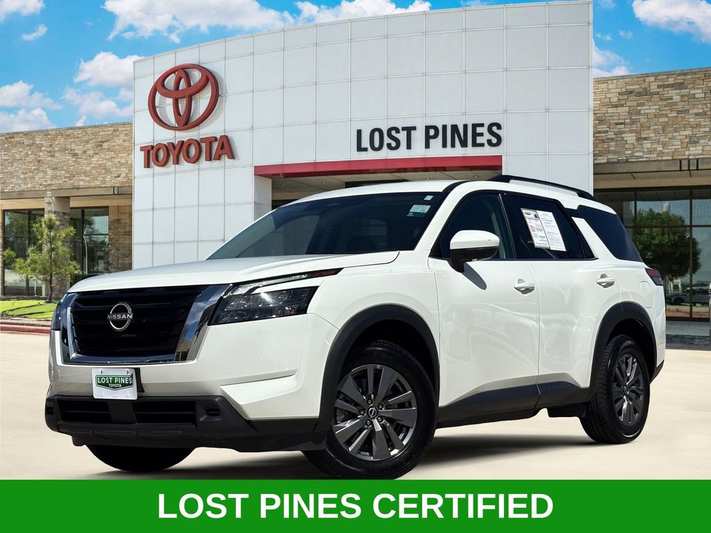 Used 2024 Nissan Pathfinder SV image 1