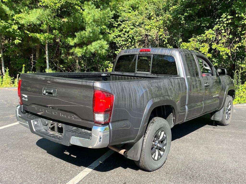 Certified 2022 Toyota Tacoma SR5 w/ SR5 Appearance Package (SM) AWD/4WD image 31
