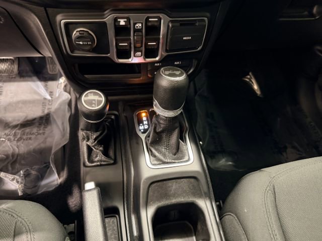 Used 2021 Jeep Wrangler Unlimited Sport image 22