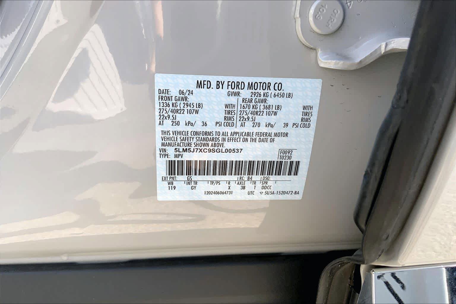 Used 2025 Lincoln Aviator Reserve w/ Equipment Group 201A AWD/4WD image 33