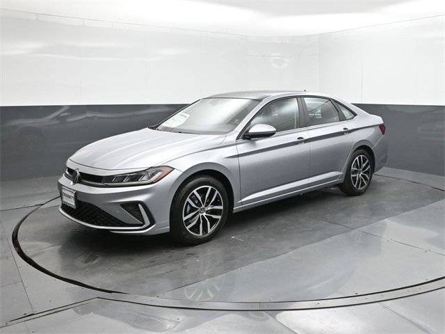 New 2025 Volkswagen Jetta SE