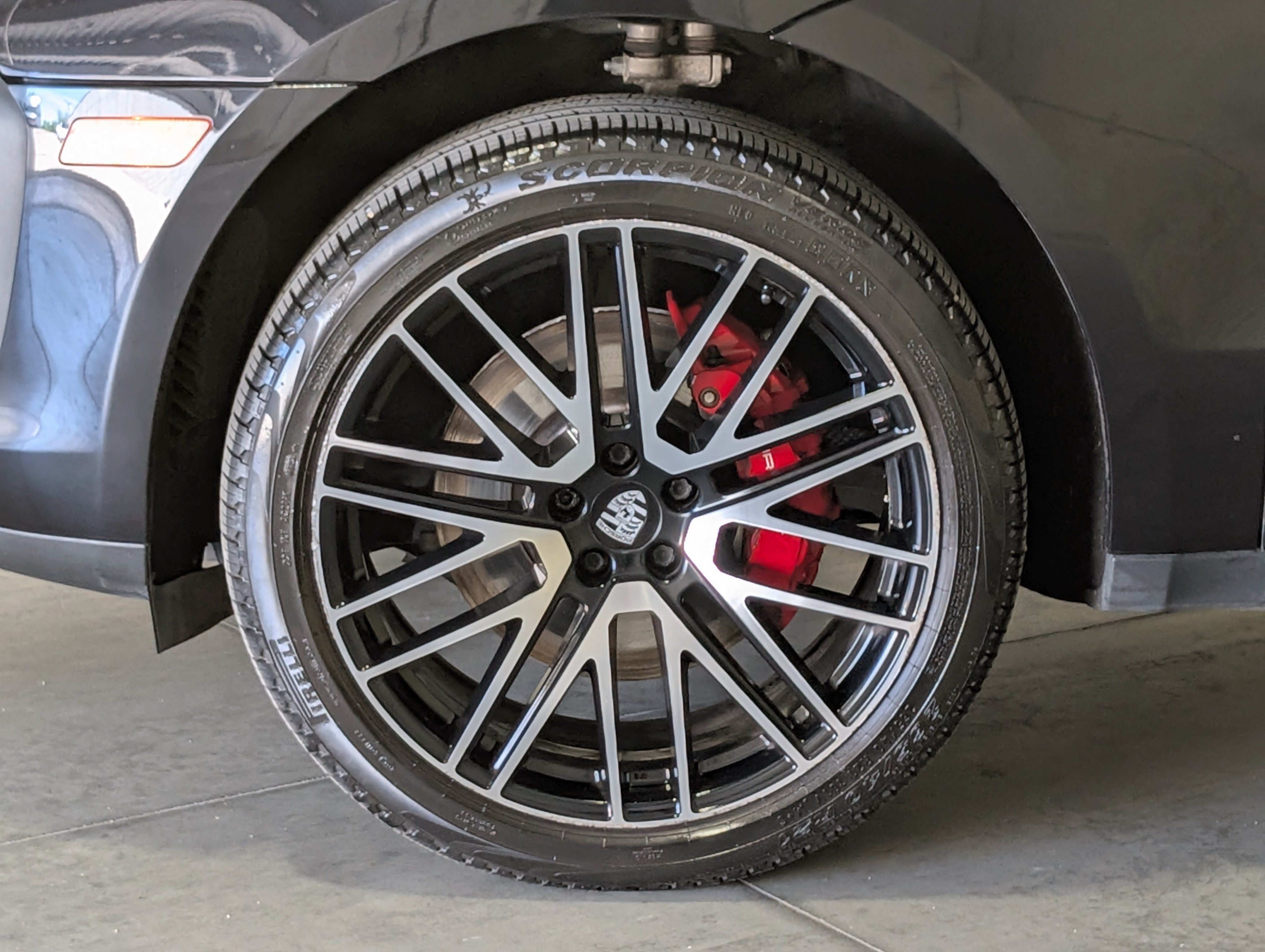 Certified 2022 Porsche Macan S AWD/4WD image 15