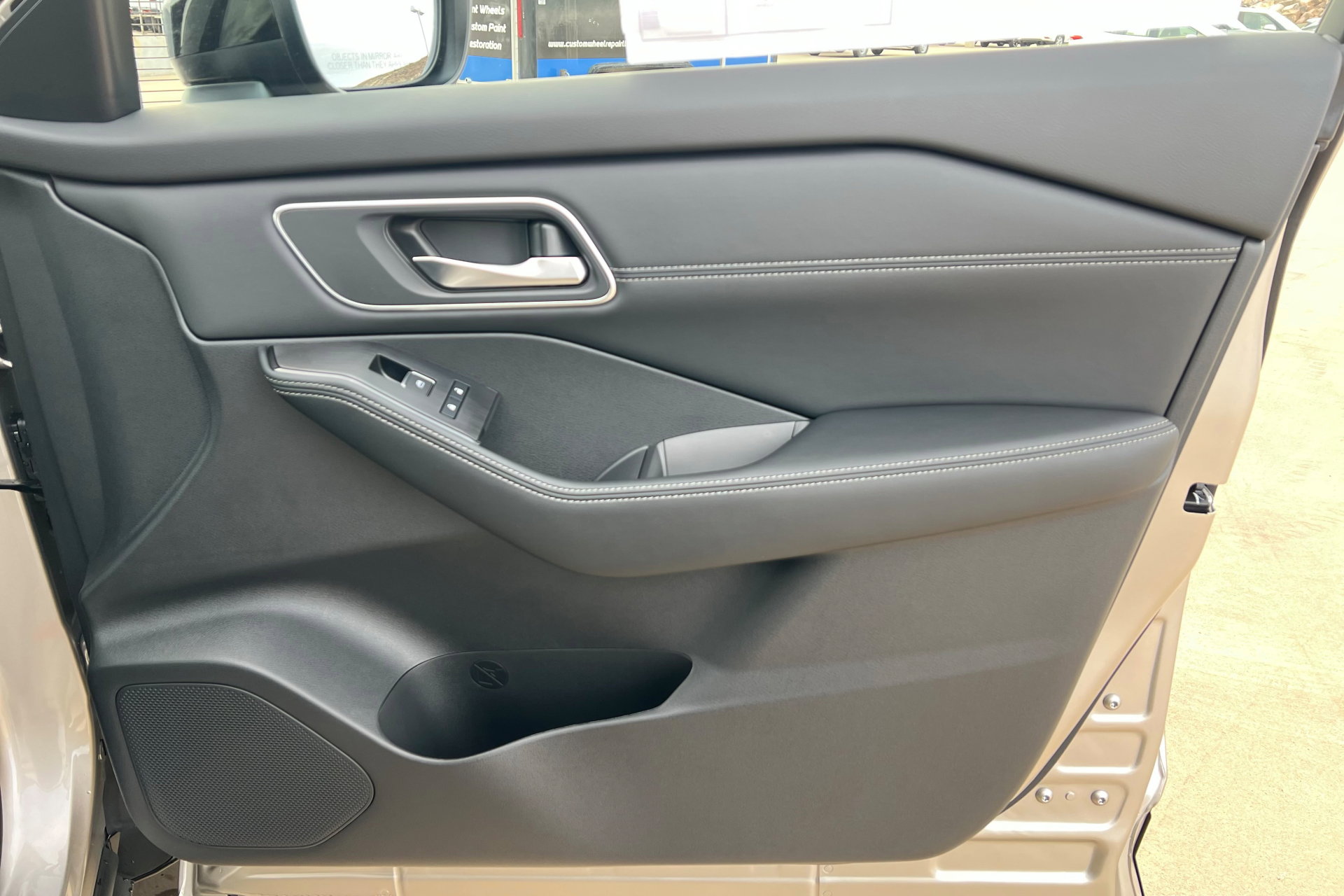 New 2026 Nissan Rogue Platinum image 23