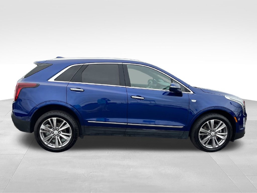 Used 2024 Cadillac XT5 Premium Luxury w/ LPO, Floor Liner Package AWD/4WD image 7