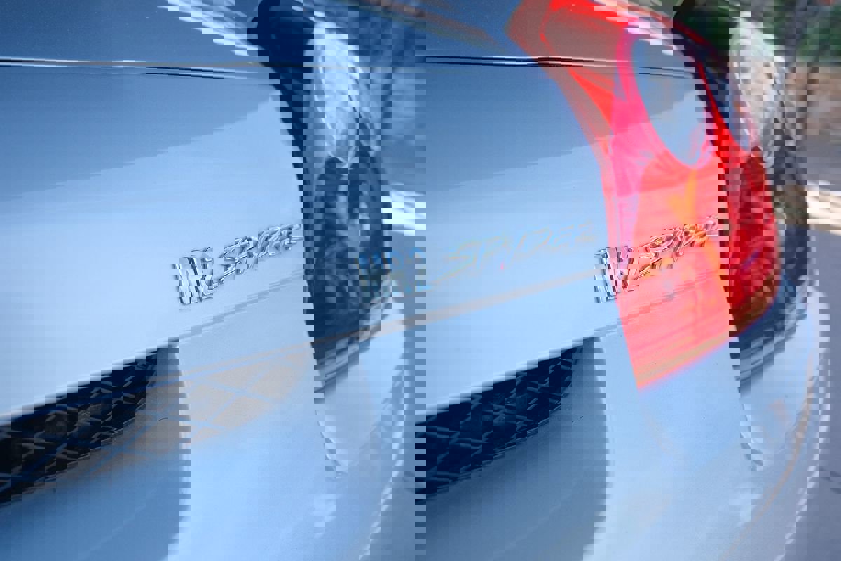 Used 2005 Toyota MR2 image 38