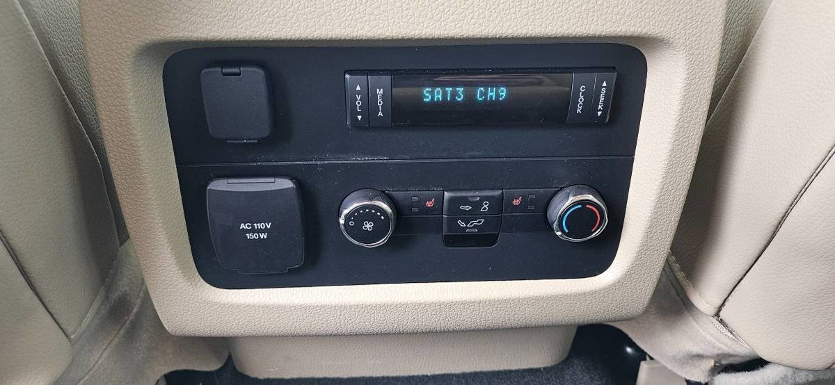 Used 2015 Ford Expedition EL Limited w/ Equipment Group 301A image 9