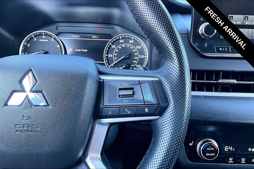 Used 2024 Mitsubishi Outlander SE FWD image 14