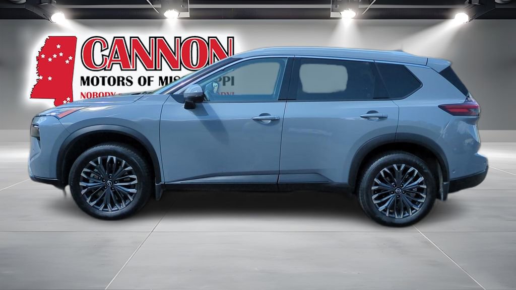 Used 2025 Nissan Rogue SL w/ Tech Package FWD image 7
