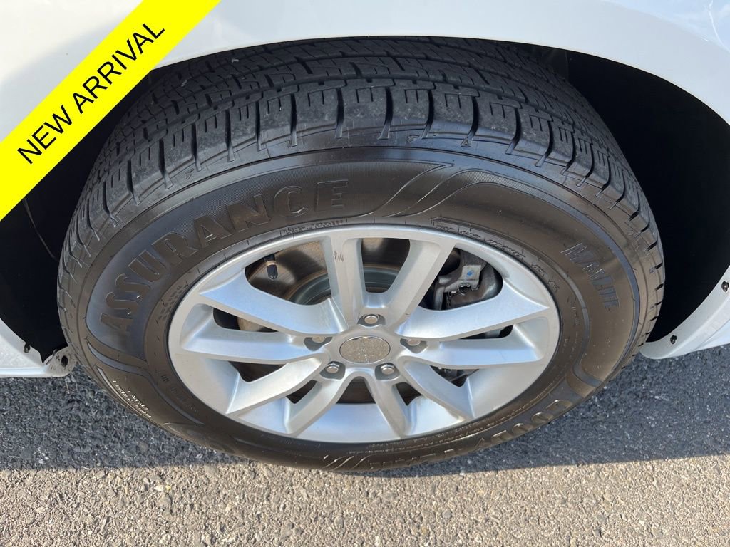 Used 2020 Dodge Grand Caravan SXT image 11