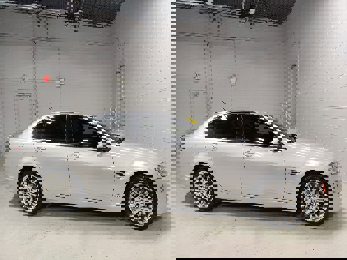 Used 2009 Pontiac G8 GXP image 5