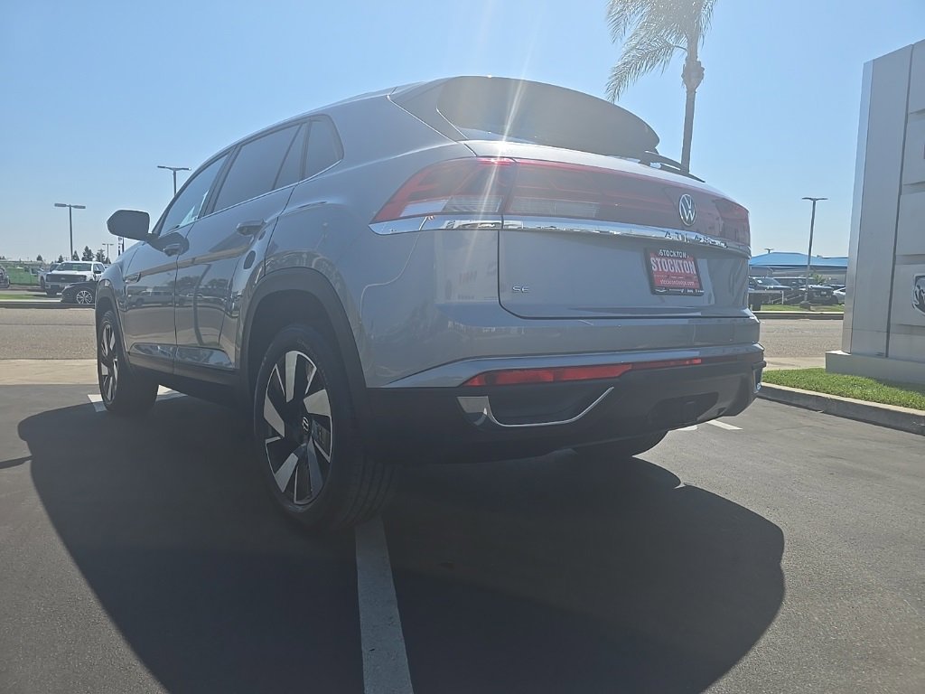 Used 2024 Volkswagen Atlas Cross Sport SE image 16