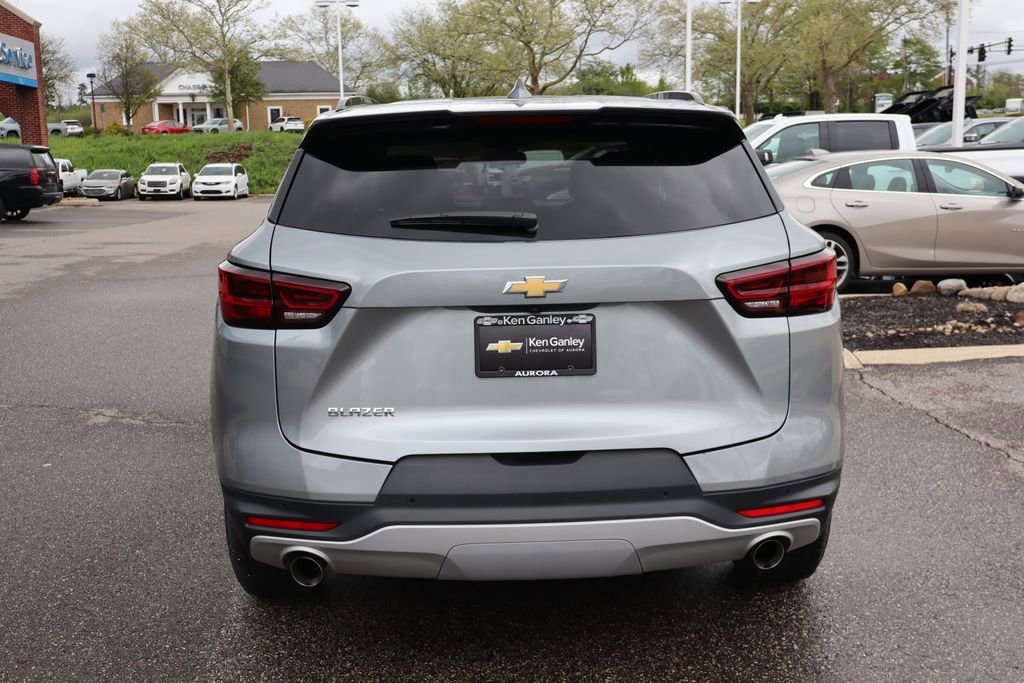 Used 2024 Chevrolet Blazer LT w/ Convenience Package FWD image 31