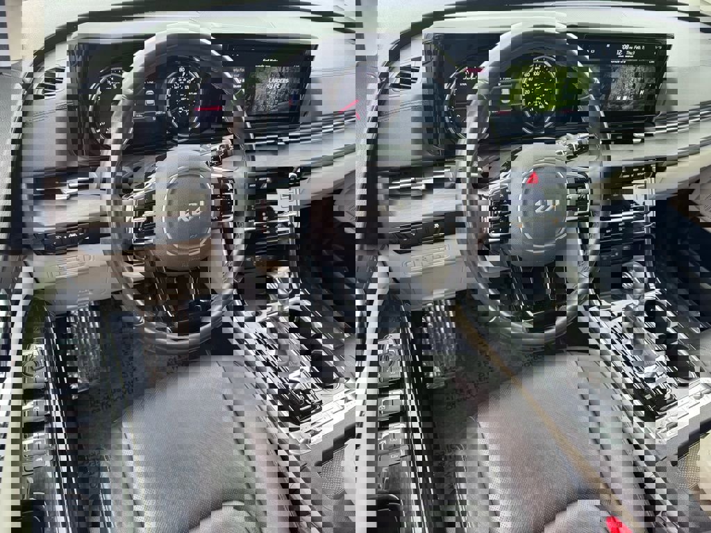 Used 2022 Kia Carnival SX image 17