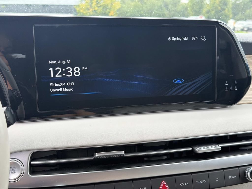 Used 2023 Hyundai Palisade Limited w/ Cargo Package AWD/4WD image 6