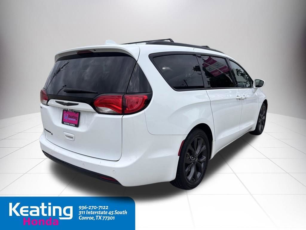 Used 2019 Chrysler Pacifica Touring Plus w/ S Appearance Package FWD image 4