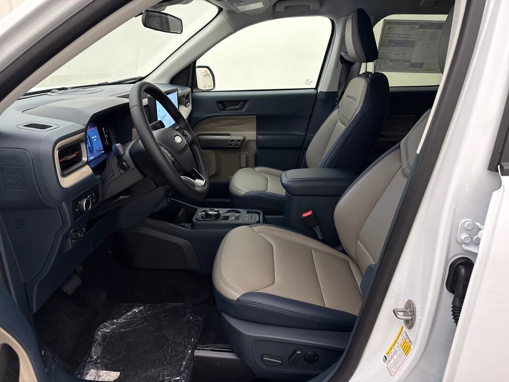 New 2025 Ford Maverick Lariat w/ 4K Tow Package image 7