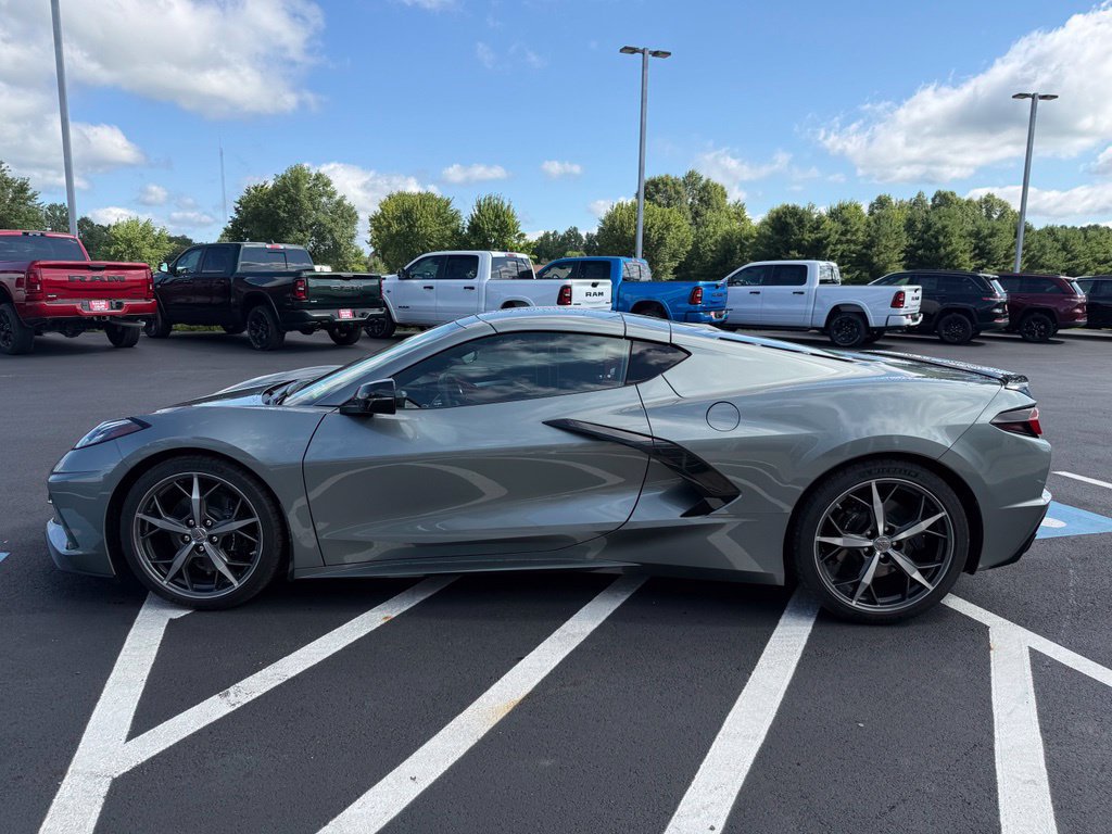 Used 2023 Chevrolet Corvette Stingray Preferred Cpe w/ Battery Protection Package RWD image 4