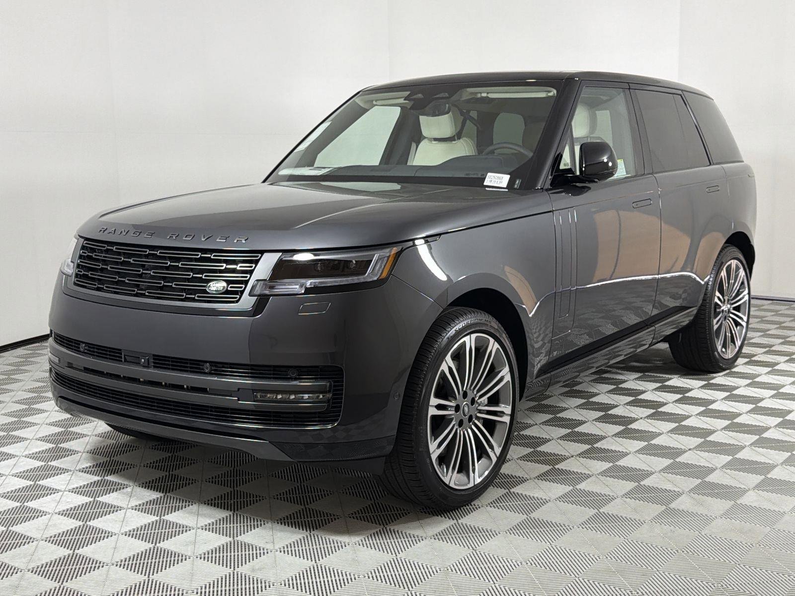 New 2025 Land Rover Range Rover SE