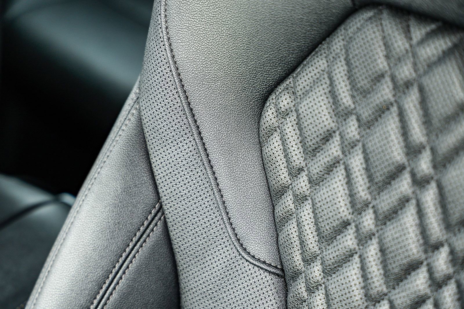 Used 2023 BMW 530i w/ M Sport Package image 25