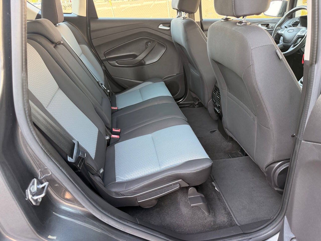 Used 2017 Ford C-MAX SE FWD image 31