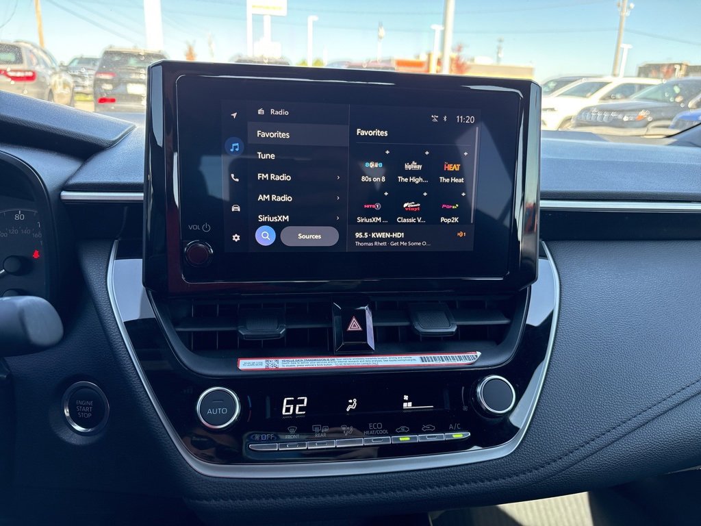 Used 2025 Toyota Corolla SE image 12