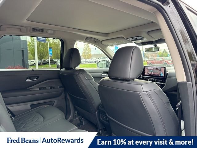 New 2026 Nissan Pathfinder Platinum w/ Cargo Package AWD/4WD image 11