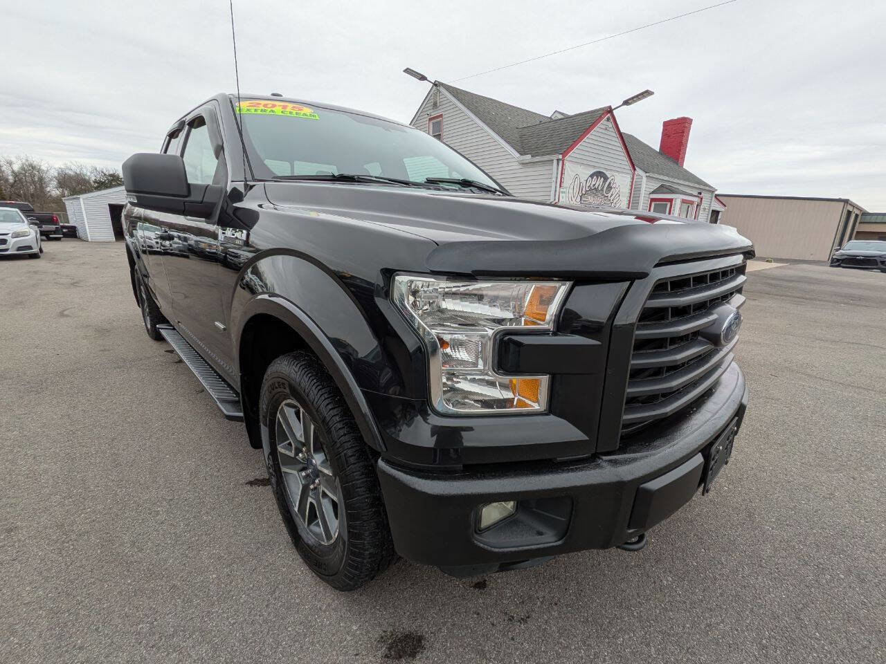 Used 2015 Ford F150 XLT w/ Equipment Group 302A Luxury image 6