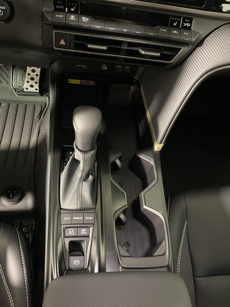 New 2026 Toyota Camry SE FWD image 30