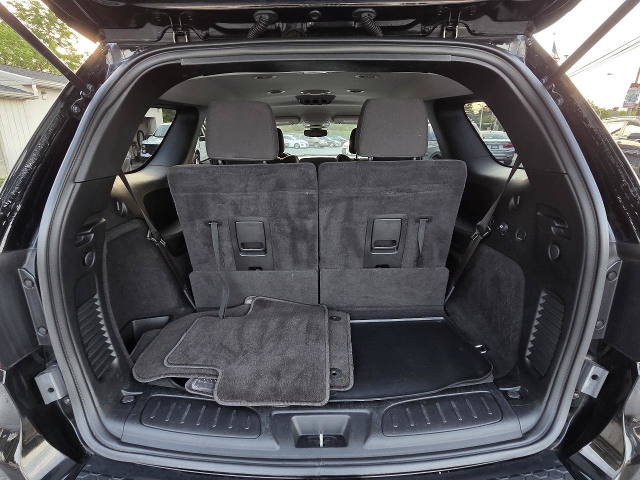 Used 2019 Dodge Durango SXT AWD/4WD image 24