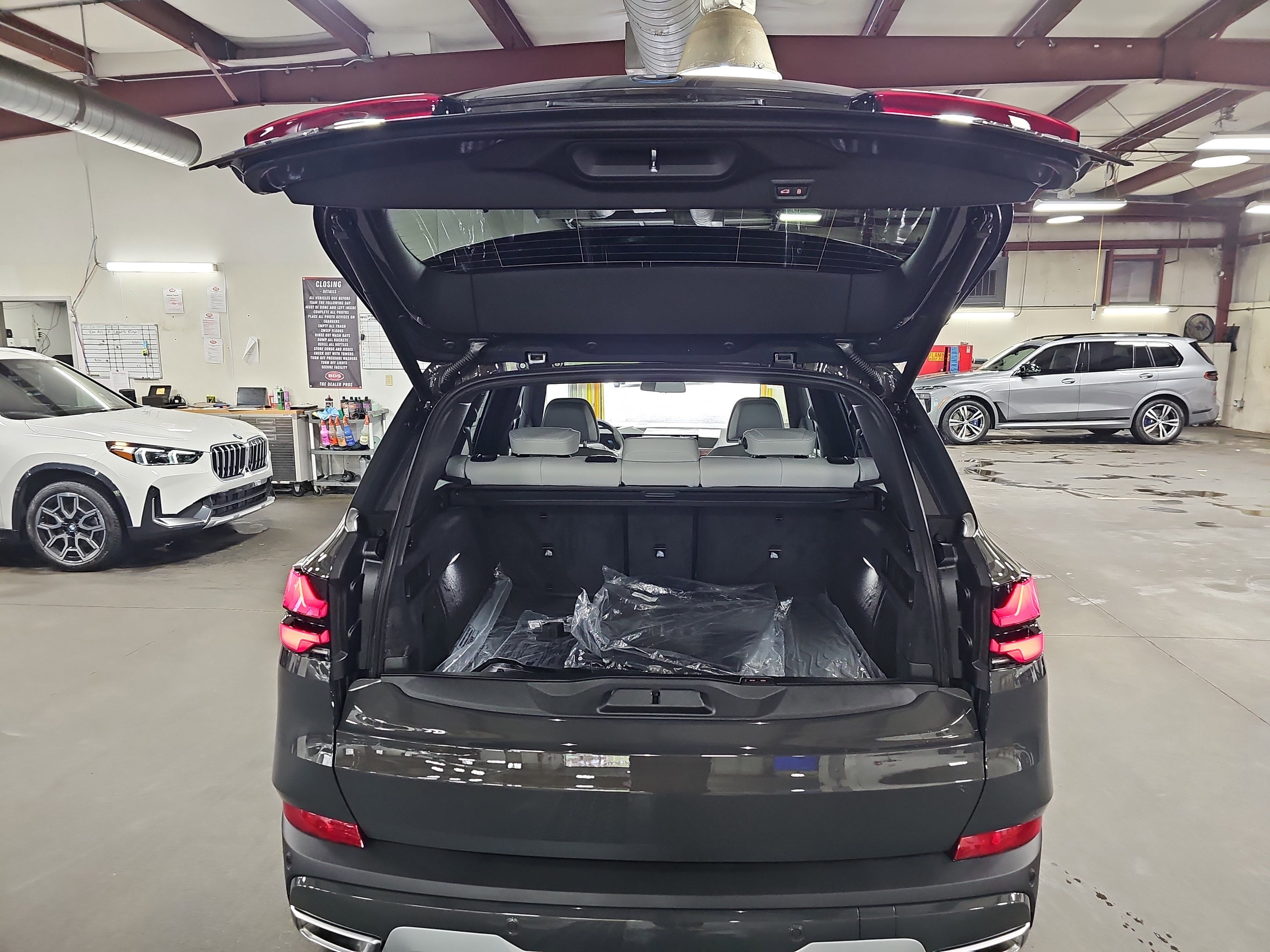 New 2026 BMW X5 xDrive50e w/ Climate Comfort Package image 14