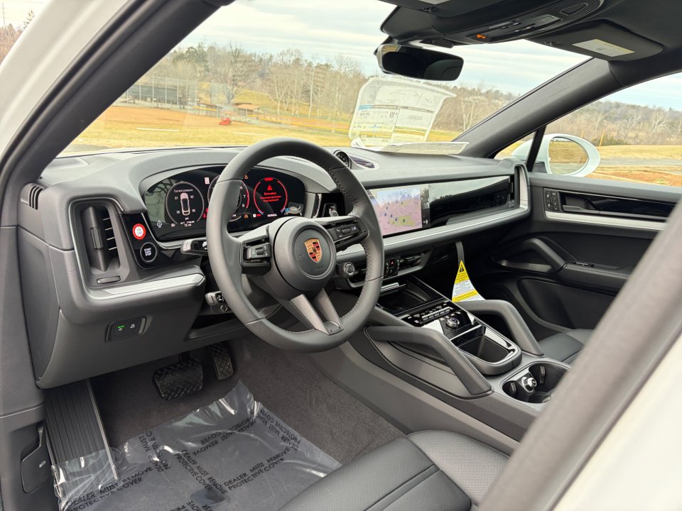 New 2026 Porsche Cayenne Coupe AWD/4WD image 12