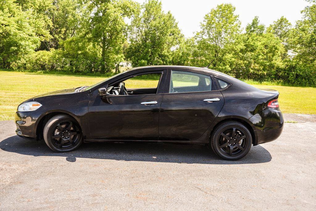 Used 2013 Dodge Dart Limited w/ Premium Group FWD image 5