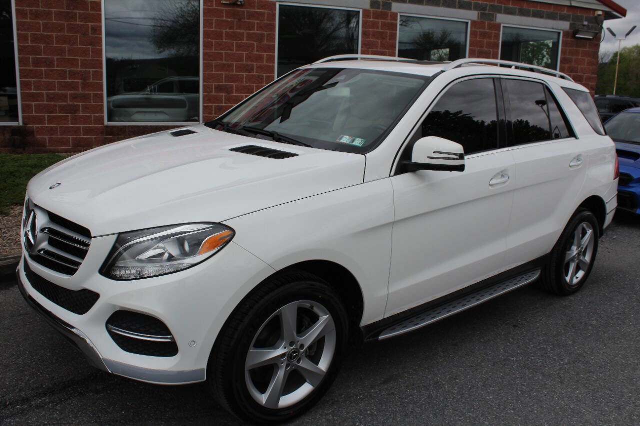 Used 2017 Mercedes-Benz GLE 350 4MATIC image 2