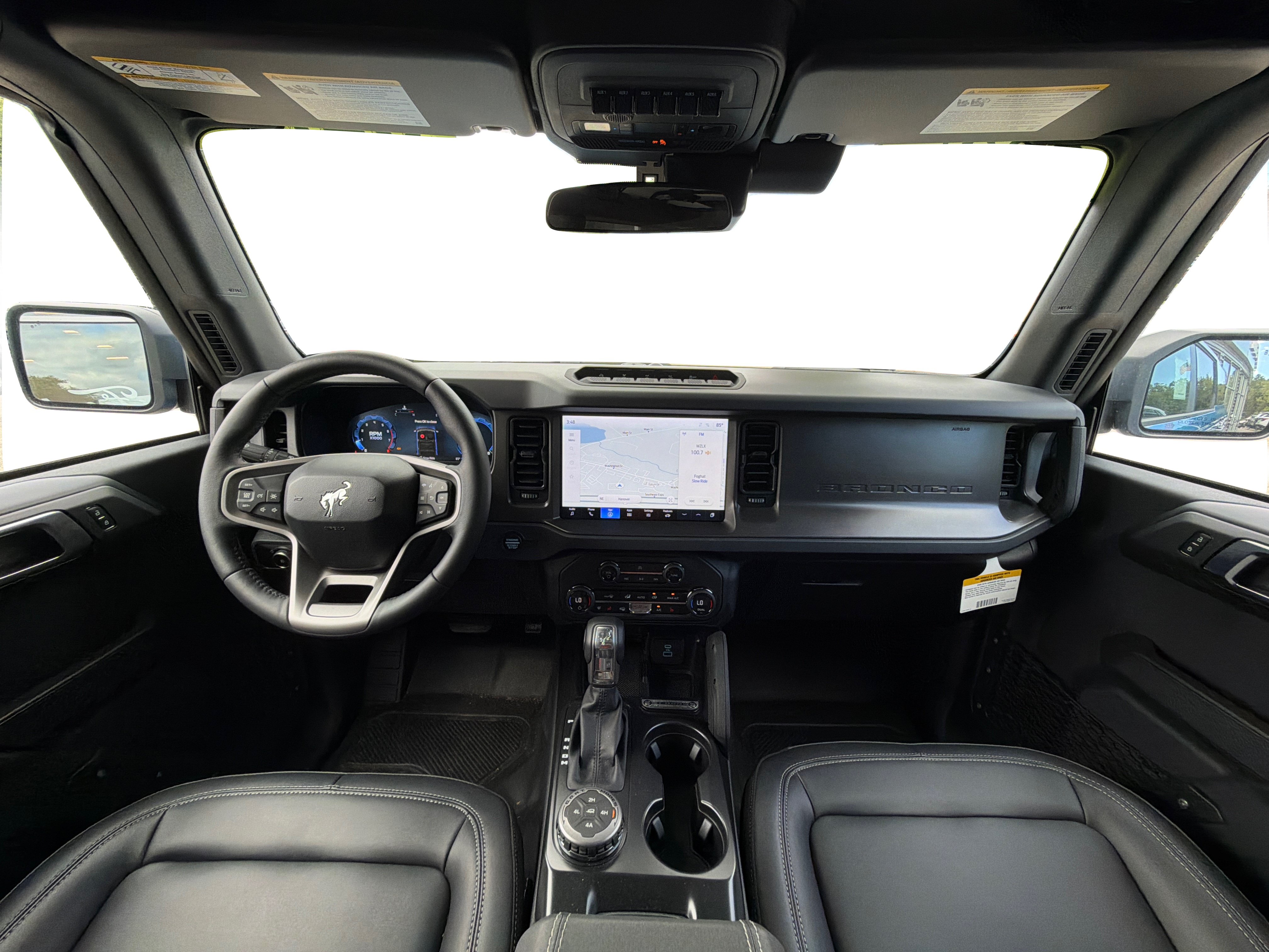 New 2025 Ford Bronco Badlands w/ Sasquatch Package AWD/4WD image 14
