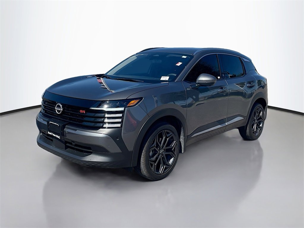 Used 2025 Nissan Kicks SR image 3